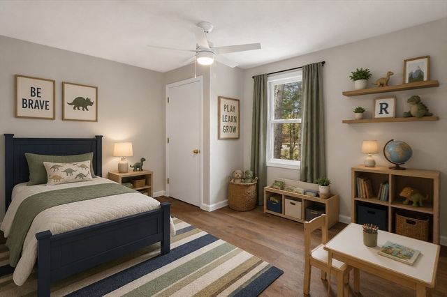 76 Woodridge Rd, Duxbury, MA 02332