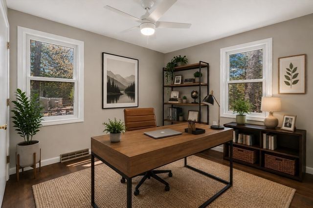 76 Woodridge Rd, Duxbury, MA 02332