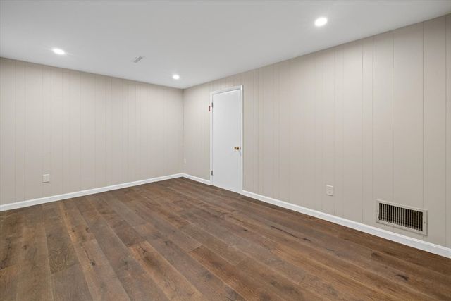 76 Woodridge Rd, Duxbury, MA 02332