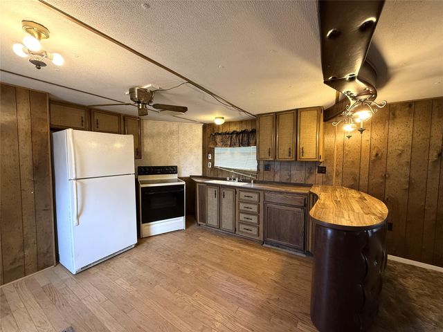 1025 E Owing Street, Denison, TX 75021