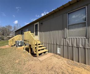 1025 E Owing Street, Denison, TX 75021