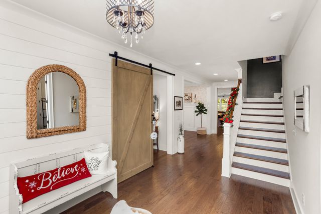 1056 Memorial Dr, Franklin, TN 37064