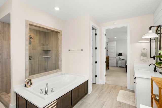 1056 Memorial Dr, Franklin, TN 37064