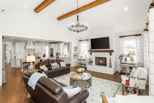 1056 Memorial Dr, Franklin, TN 37064