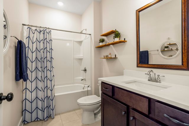 1056 Memorial Dr, Franklin, TN 37064