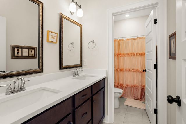 1056 Memorial Dr, Franklin, TN 37064