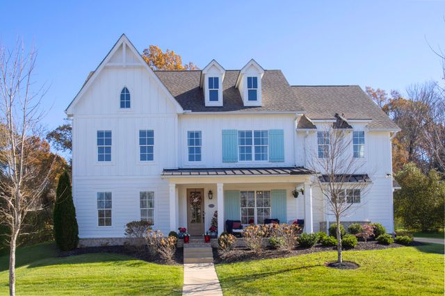 1056 Memorial Dr, Franklin, TN 37064