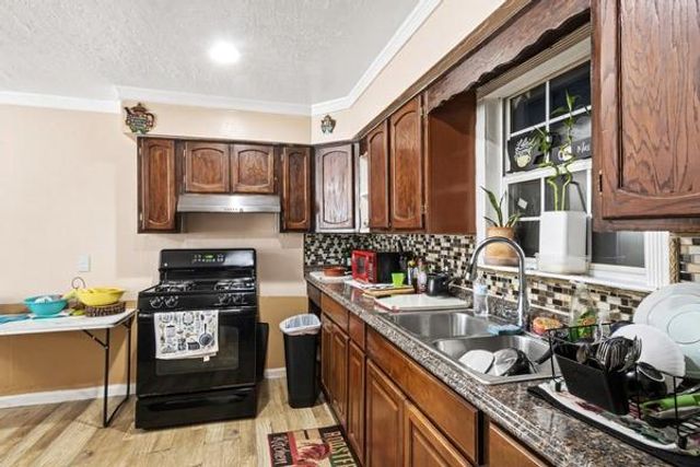 2205 Marnel Road, Houston, TX 77055