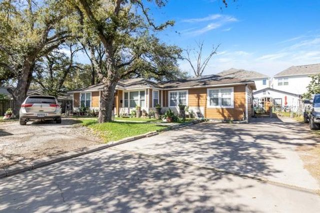 2205 Marnel Road, Houston, TX 77055