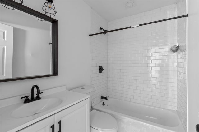 212 N 19th Street, Corsicana, TX 75110