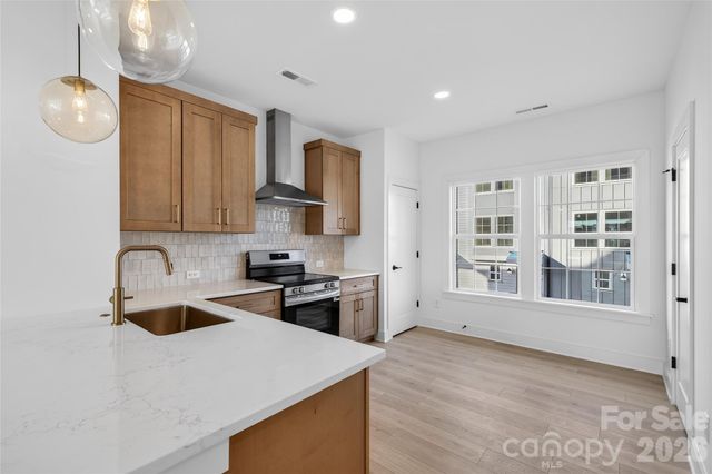 3015 Casting Street 9, Charlotte, NC 28206