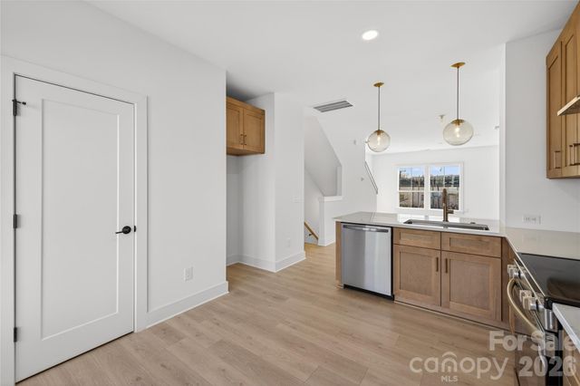 3015 Casting Street 9, Charlotte, NC 28206