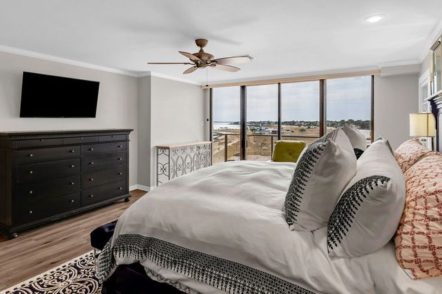 1400 Ocean Dr 502B, Corpus Christi, TX 78404