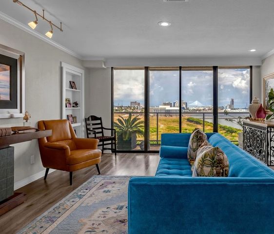 1400 Ocean Dr 502B, Corpus Christi, TX 78404