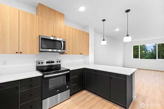 1401 SW 111th Lane, Seattle, WA 98146