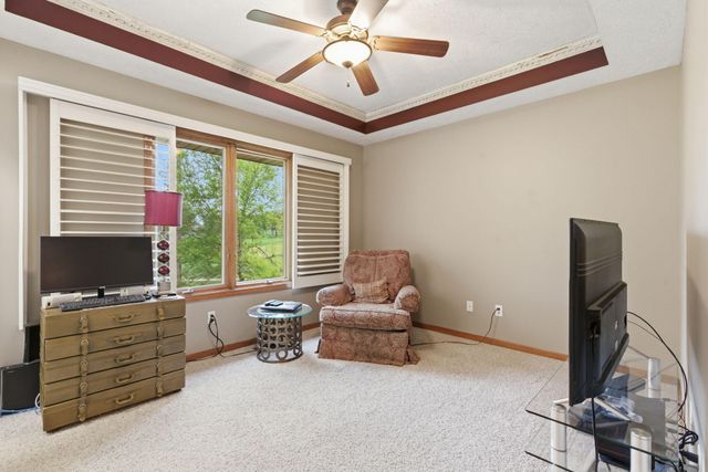 4616 S Holland Avenue, Springfield, MO 65810