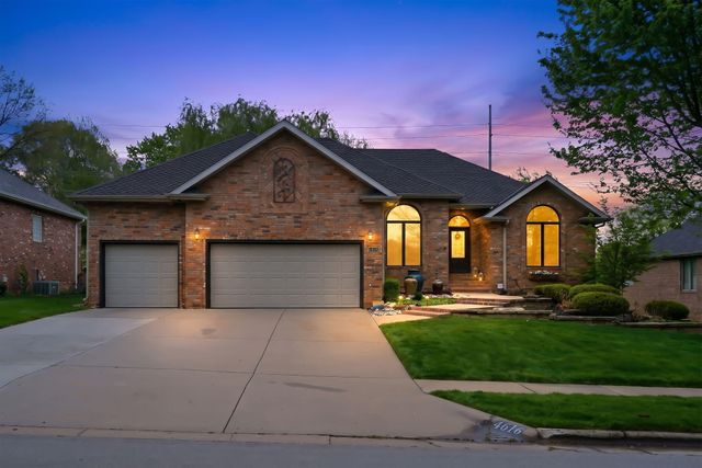 4616 S Holland Avenue, Springfield, MO 65810