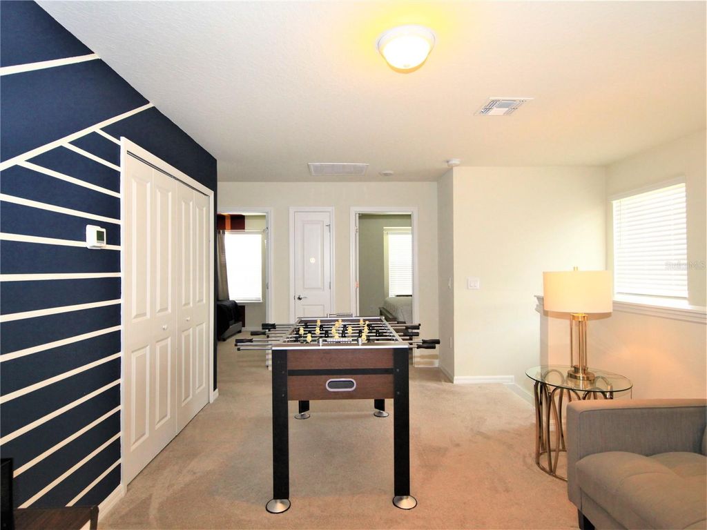 Image 29 of property listing at 1370 LAVA TREE DRIVE, Davenport, FL 33897