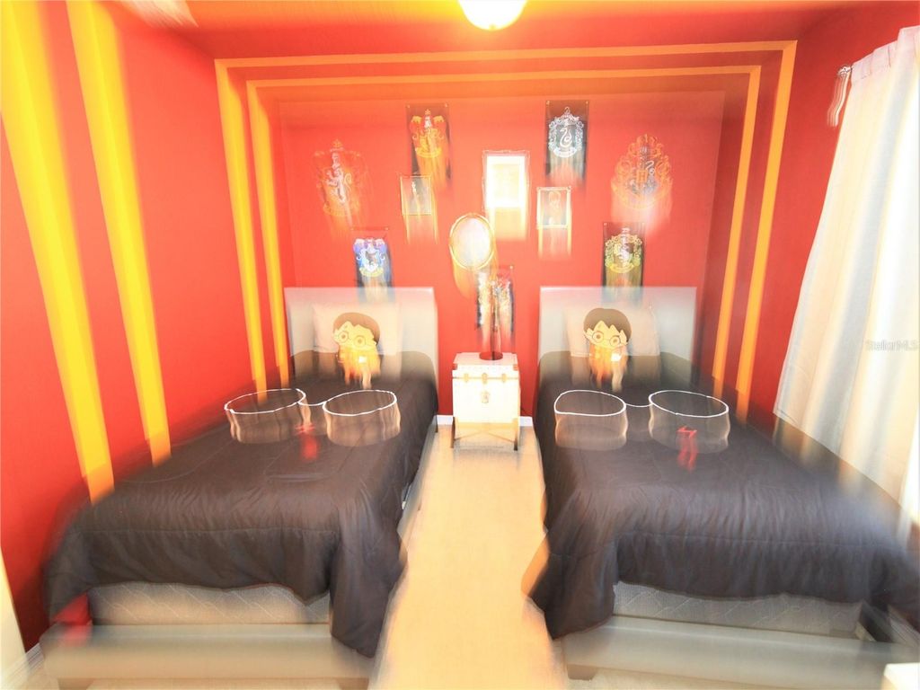 Image 39 of property listing at 1370 LAVA TREE DRIVE, Davenport, FL 33897