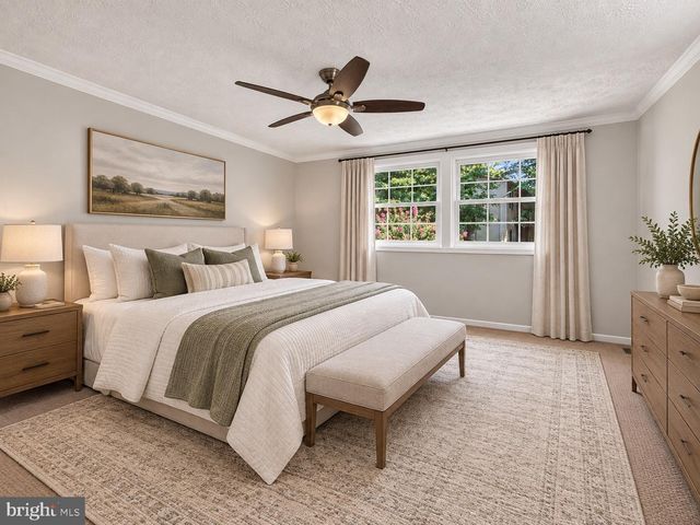 7319 GOLDEN HORSESHOE CT, Springfield, VA 22153