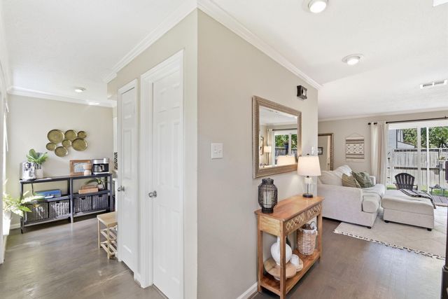 731 Worthshire Street, Houston, TX 77008