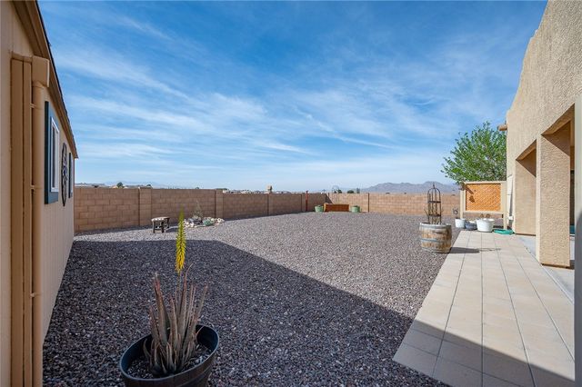 7478 E Turtle Bank Drive, Kingman, AZ 86401