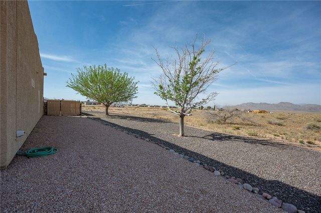 7478 E Turtle Bank Drive, Kingman, AZ 86401