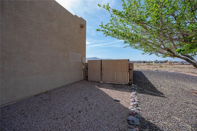 7478 E Turtle Bank Drive, Kingman, AZ 86401