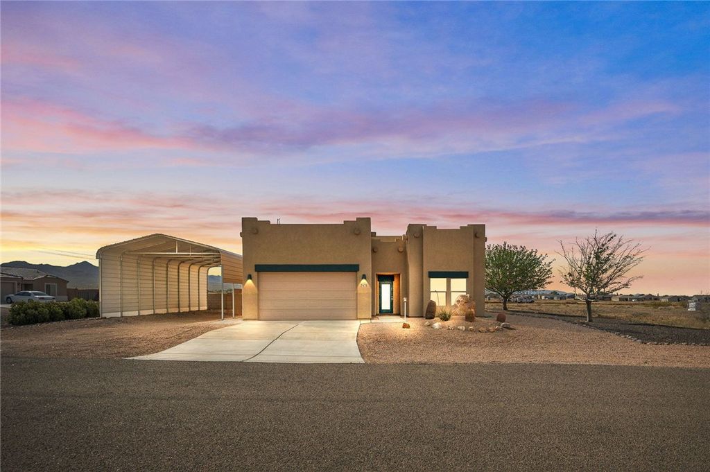 7478 E Turtle Bank Drive, Kingman, AZ 86401