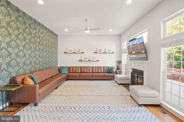 7204 GRAY HEIGHTS CT, Alexandria, VA 22315