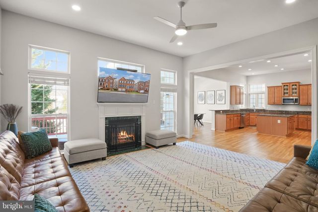 7204 GRAY HEIGHTS CT, Alexandria, VA 22315