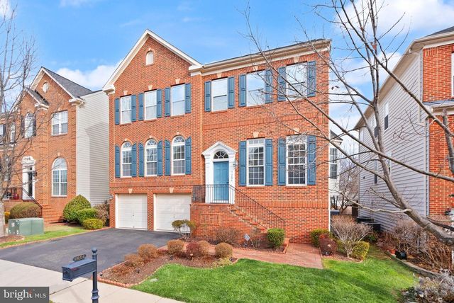 7204 GRAY HEIGHTS CT, Alexandria, VA 22315