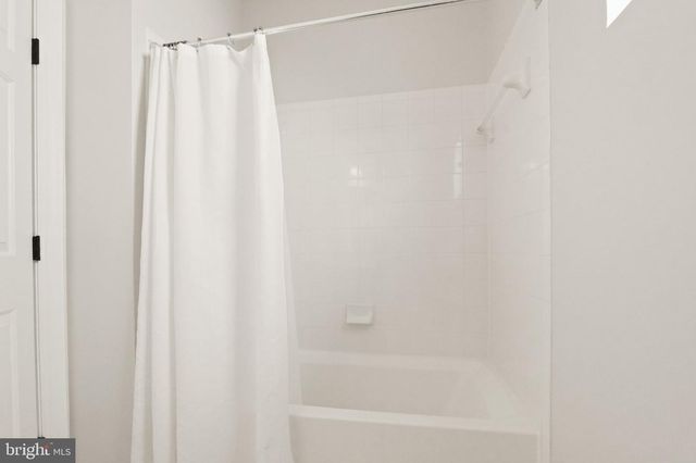 7204 GRAY HEIGHTS CT, Alexandria, VA 22315