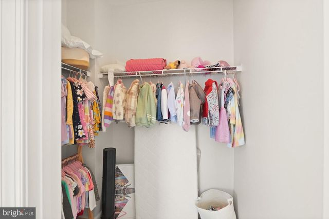 7204 GRAY HEIGHTS CT, Alexandria, VA 22315