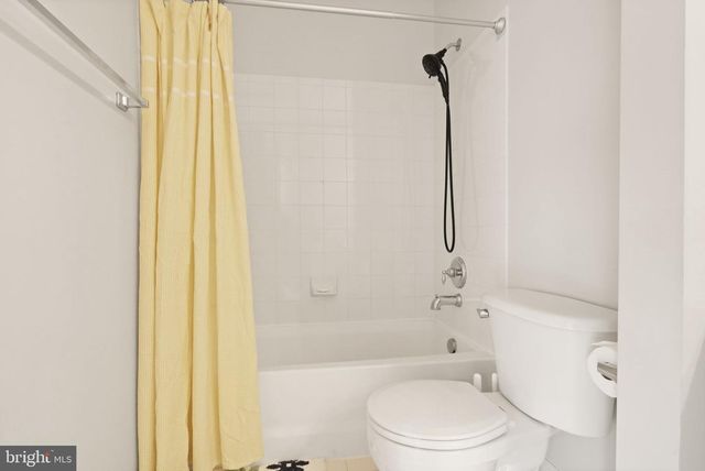 7204 GRAY HEIGHTS CT, Alexandria, VA 22315