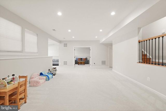 7204 GRAY HEIGHTS CT, Alexandria, VA 22315