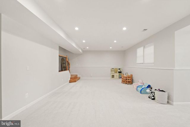 7204 GRAY HEIGHTS CT, Alexandria, VA 22315