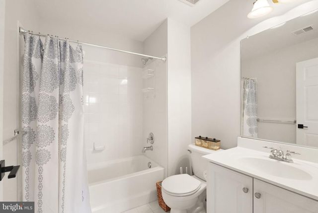 7204 GRAY HEIGHTS CT, Alexandria, VA 22315