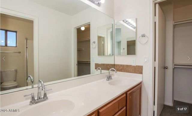 8255 W WILLOW Avenue, Peoria, AZ 85381