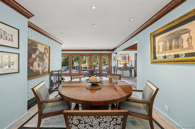 2372 Pine Lake Road, West Bloomfield, MI 48324