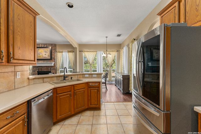 7614 MOSS BROOK DR, San Antonio, TX 78255