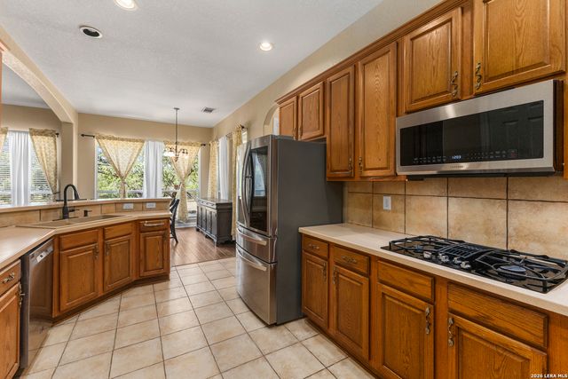 7614 MOSS BROOK DR, San Antonio, TX 78255