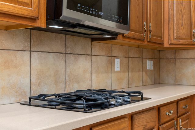 7614 MOSS BROOK DR, San Antonio, TX 78255