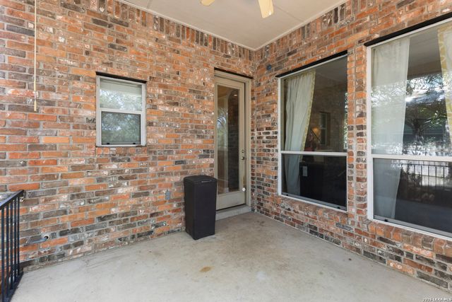 7614 MOSS BROOK DR, San Antonio, TX 78255