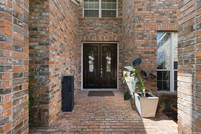 7614 MOSS BROOK DR, San Antonio, TX 78255