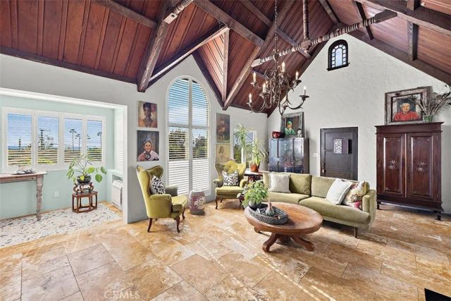 1494 Glenneyre, Laguna Beach, CA 92651