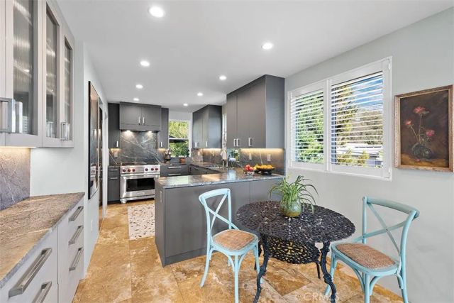 1494 Glenneyre, Laguna Beach, CA 92651