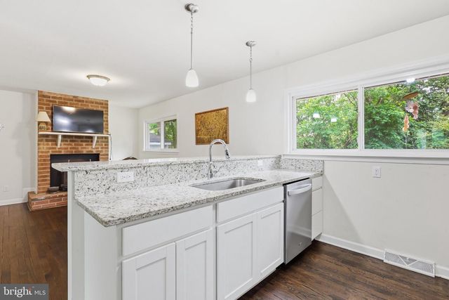 138 ROCKY RUN RD, Fredericksburg, VA 22406