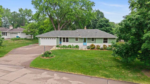 5117 Prescott Drive, Minnetonka, MN 55345