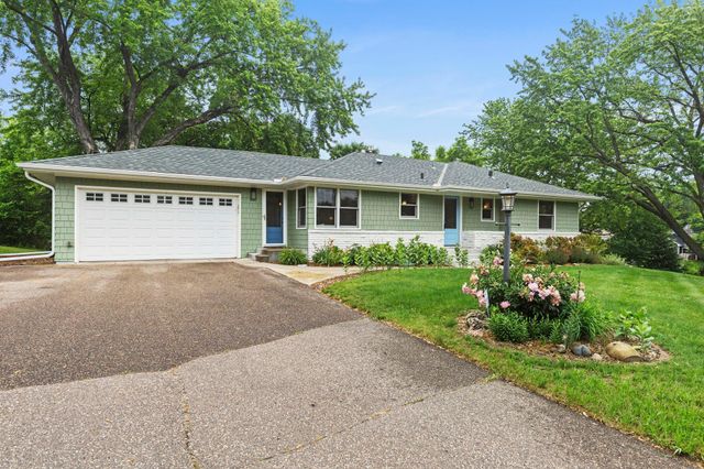 5117 Prescott Drive, Minnetonka, MN 55345